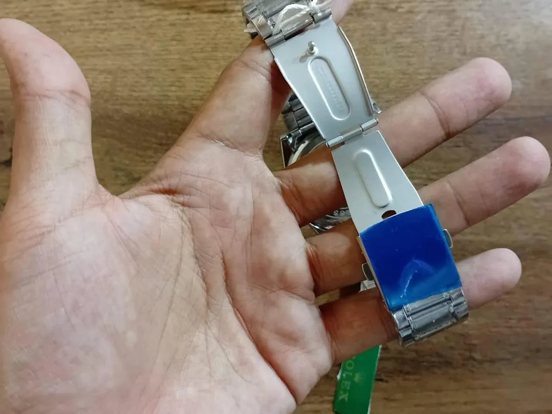 Men's Stainless Steel Round Analogue Watch