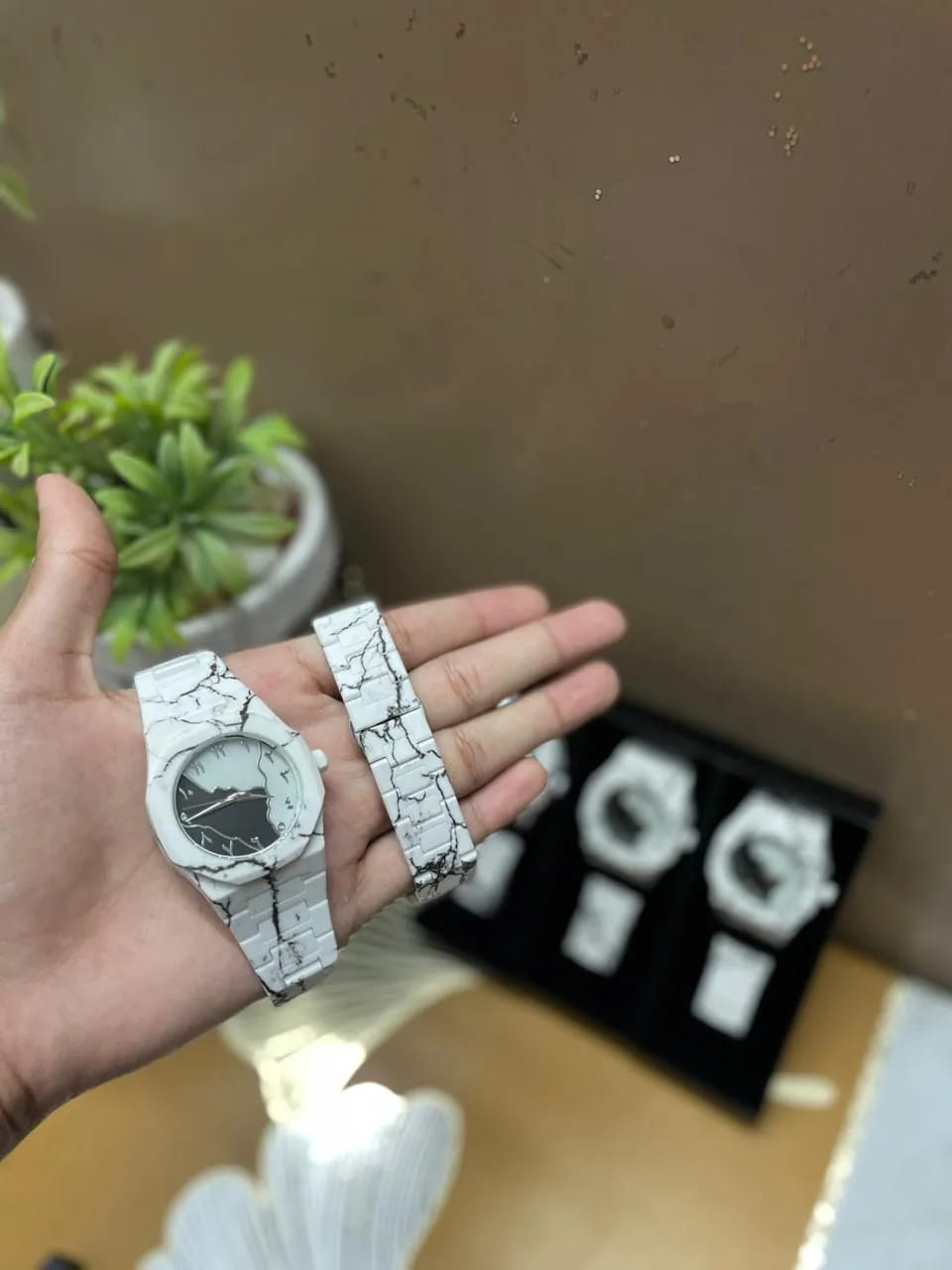 New Aura Watch - White Arabic Aura Watch With Box - 1 pc